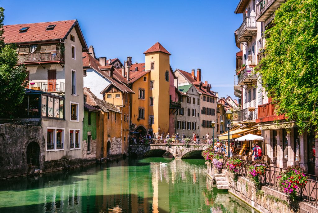 VIELLE VILLE ANNECY FRANCE