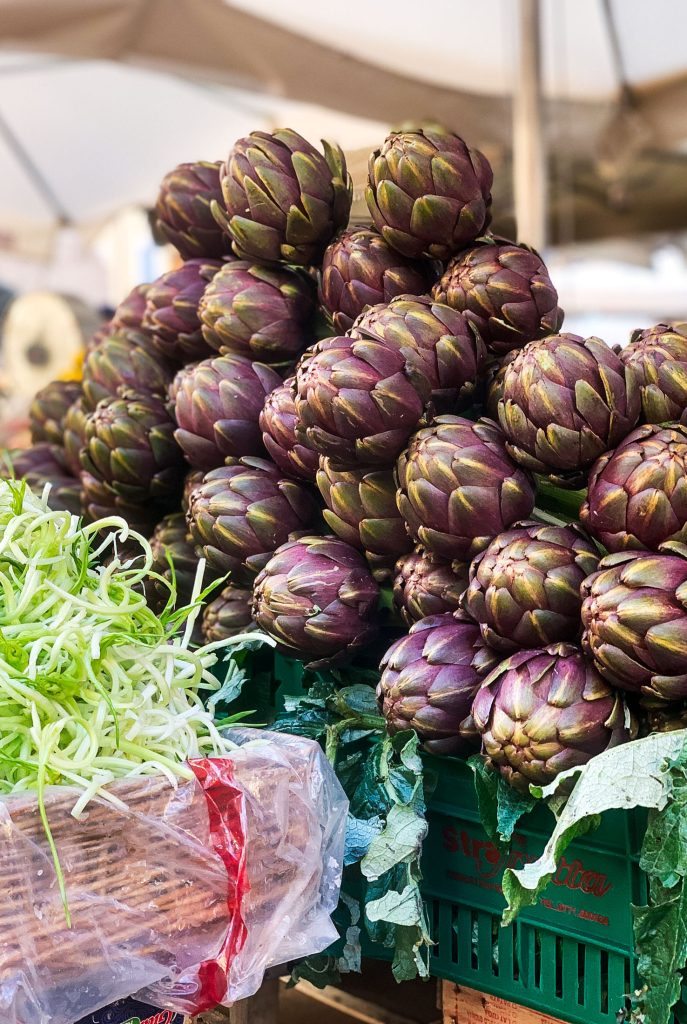 artichokes in roman market