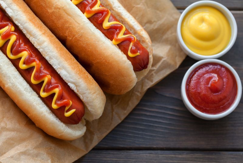 hot-dog-ketchup-and-mustard-lead