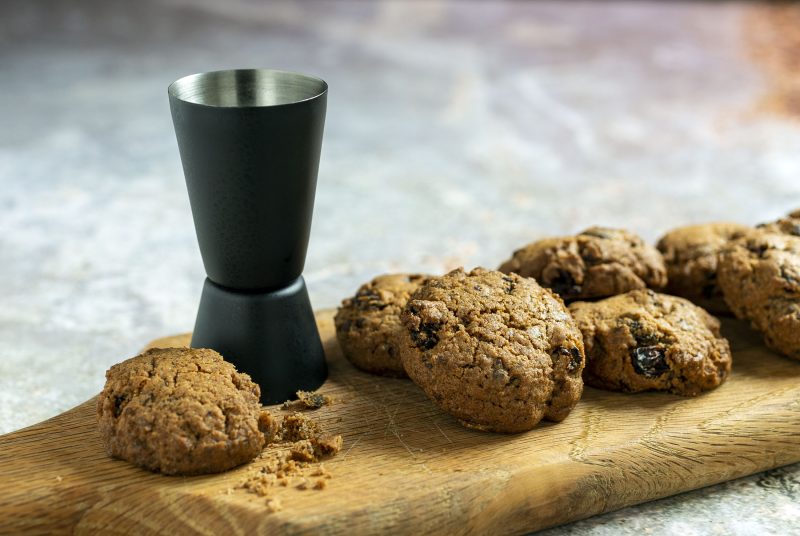 spiced rum chocolate chunk cookies