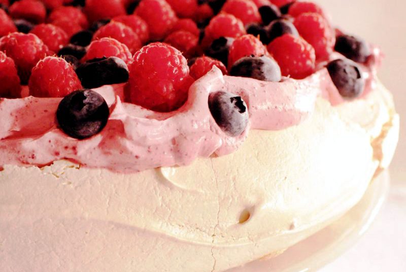 berry pavlova with hibiscus cream recipe