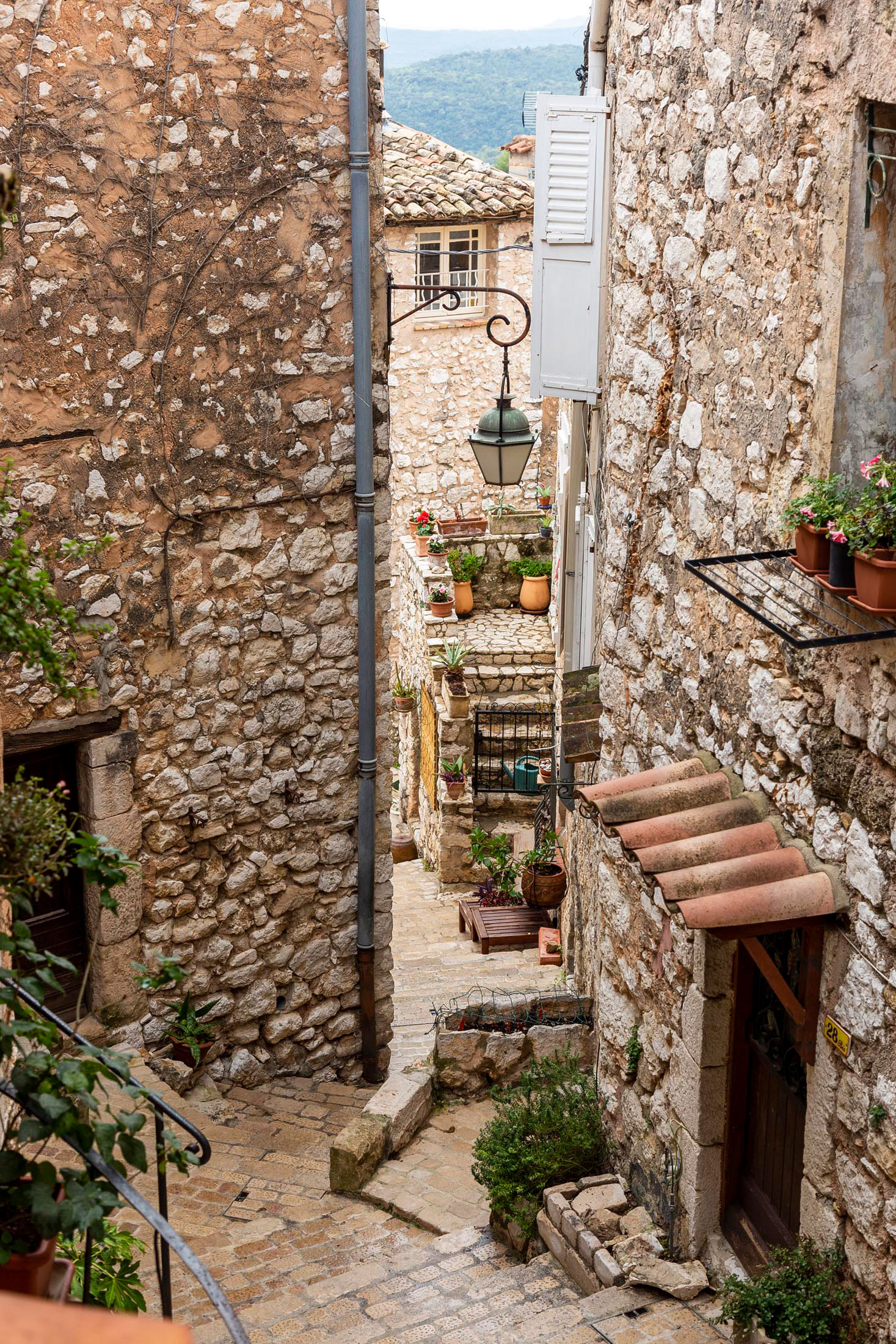 perched villages of côte d'azur - tourrettes sur loup